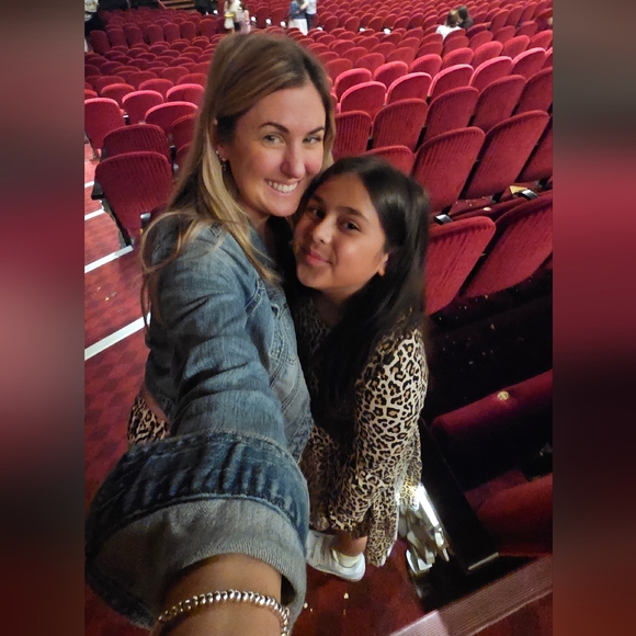 Meet your Posher Rhea ๐ธ - Picture 4 of 5